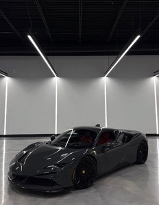 Ferrari Roma Spider usado con título limpio - Product Image 4