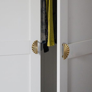 Champagne Bronze Cabinet <b>Pulls</b>,Accessible Luxury Alloy <b>Drawer</b> <b>Pulls</b> Fan Shape Cabinet Knob Brass Contemporary Furniture Handle - Product Image 2