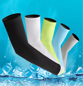 Manchons de compression unisexes RIFAT SPORTS WEAR RSW-DJ-0018 anti-UV, rafraîchissants et à séchage rapide en Spandex/Polyester 180g – Vente en gros - Product Image 6