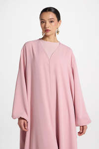 Offre Spéciale – Abaya Modeste Rose à Manches Longues et Col en V, Faite Main, Respirante, Séchage Rapide, Longueur Ras du Sol, Style Turc, en Polyester Léger - Product Image 2