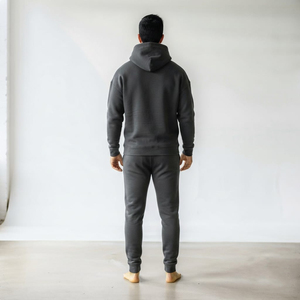 Conjunto Deportivo Hawk Eye, Sudadera con Capucha y Pantalones de Chándal Color Carbón, Estilo Moderno y Personalizado, Algodón Grueso, Corte Regular, Traje Deportivo Informal de Secado Rápido - Product Image 3