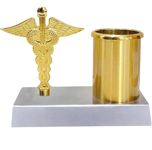 Porte-stylo en laiton, support à crayons multifonctionnel, design symbole de médecin, décoration de bureau et de table, porte-stylo en laiton - Product Image 1