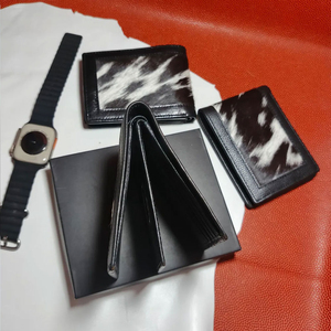 กระเป๋าสตางค์หนังวัวแท้สำหรับผู้ชาย กระเป๋าหนังขนวัว ทำมือ กระเป๋าสตางค์แบบพับสองตอน หนังคุณภาพสูง - Product Image 1