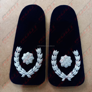 Epaulettes de Lujo Personalizadas con Encaje Bordado y Correa de Hombro de Gancho y Bucle, Detalle Hecho a Mano, Tipo Mariposa, para Uniformes Hechos a Medida - Product Image 2