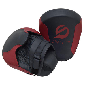 Protège-mains en cuir professionnels pour le tir sur cible, qualité supérieure, équipement d'entraînement durable, en vente - Product Image 6