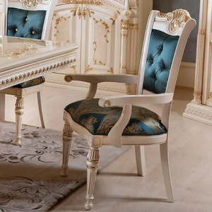 Elegante Juego de Comedor de Caoba Tallado a Mano con Diseño Real, Ecológico, con Detalles en Dorado Marfil, Muebles de Lujo para Apartamento, Hotel, Villa - Product Image 4