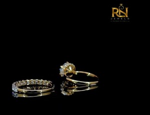Ensemble de bague de fiançailles solitaire en diamant brillant de laboratoire couleur DEF 2 carats avec alliance assortie, luxe, or massif 9K 14K 18K - Product Image 5