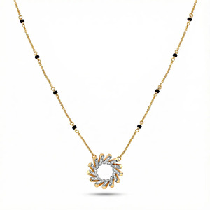 Collier pendentif en diamant à motif géométrique ajouré en spirale - Product Image 2