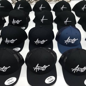 หมวกแก๊ปทรง Trucker แบบปรับได้ ยี่ห้อ Protect Style Apparels ด้านหน้าปรับได้ ด้านหลังเป็นตาข่ายระบายอากาศ ดีไซน์น้ำหนักเบา สามารถปรับแต่งได้ - Product Image 1