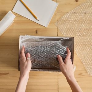 Confezione 200 da 7X8.5 pollici rosso-Poly sacchetti per spedizione autosigillanti in polietilene impermeabili per imballaggio oggetti fragili - Product Image 6