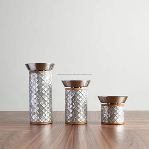 Brûleur d'encens en bois exclusif avec nacre Pièce de décoration de luxe artisanale au design unique par Falak World Export - Product Image 2