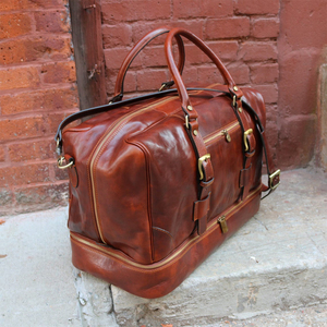 Customized Style Sport-Style Genuine Cowhide Leather Duffel Bag Waterproof 20-36L Capacity Adjustable Straps Zipper Closure - Product Image 4