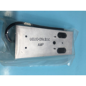 ชุดประกอบวาล์วแบบร่อง AMAT 0010-09021 P5000 I/O - อุปกรณ์และชิ้นส่วนเซมิคอนดักเตอร์ระดับโลกที่เชื่อถือได้ - Product Image 3