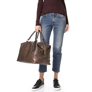 กระเป๋าเดินทางหนังสีน้ำตาลเข้มพรีเมียม สำหรับเดินทาง ออกกำลังกาย และใช้ในธุรกิจ มีสายสะพายไหล่ ขนาดใหญ่ จุของได้เยอะ - Product Image 5