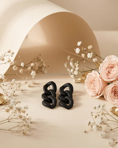 Women's Modern Gold Plated Resin Handmade Beaded Hoop Earrings Stylish Christmas Oval Cut Love Pattern Design Parties Wholesale - Product Image 3