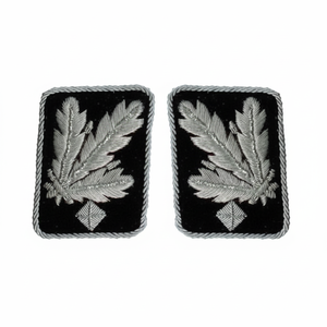 Paire d'insignes décoratifs traditionnels faits main en fil de bullion pour col de vêtement de cérémonie – Qualité supérieure - Product Image 1