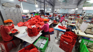 Sac non tissé cousu transparent en plastique de haute qualité sac à poussière couvercle de palette étanche à l'humidité sac anti-poussière réutilisable pour l'industrie - Product Image 5