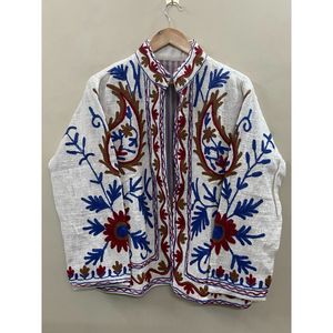 Chaqueta de Invierno de Algodón con Bordado Floral para Mujer, Cuello Mandarín, Manga Larga, Frente Abierto, Diseño Hecho a Mano, Chaqueta SUZANI TNT - Product Image 1
