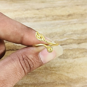 Anillo Ajustable de Serpiente con Aspecto Premium, Anillos Bohemios de Latón para Mujer, Joyería de Serpiente Envolvente Chapada en Oro de 18k para Venta al por Mayor/OEM/ODM - Product Image 2