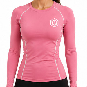 Camiseta de compresión para mujer con transpirabilidad mejorada, material elástico y ajuste atlético optimizado para uso deportivo - Product Image 6