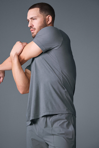 T-shirt à manches courtes pour homme, couleur unie, col rond, coupe classique, tricoté, décontracté, gris - Product Image 4