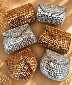 Pochette de mariée rectangulaire artisanale en métal rouge royal plaqué argent avec travail de miroir et embellissement en strass - Product Image 6
