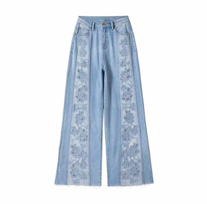 Jean large en denim brodé avec patchwork en maille et dentelle transparente pour femme, taille haute, coupe ample, délavage vintage - Product Image 1