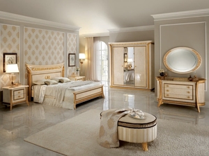Juego de Dormitorio de Lujo en Madera de Teca Sólida, Estilo Neoclásico Italiano, Color Crema Perla, Cama King Size con Cabecera y Pie de Cama, 2 Mesitas de Noche, Estilo Villa - Product Image 5