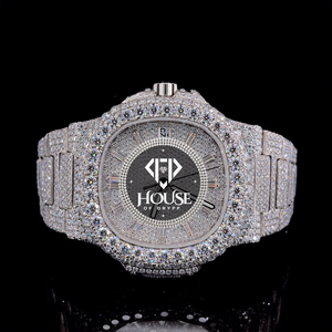 Reloj de Lujo para Hombre con Caja Cuadrada Analógica, Correa de Acero Inoxidable y Diamantes Moissanite Redondos con Corte Brillante VVS - Product Image 1