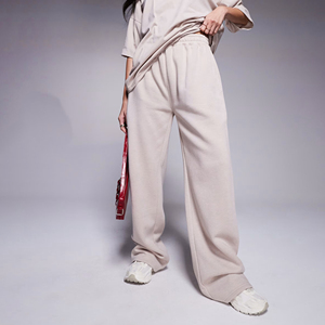 Pantalons de survêtement taille haute pour femmes, confortables et extensibles, pour le sport et un style de vie actif - Product Image 1