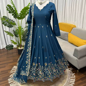 Vente flash : Ensemble Anarkali traditionnel avec pantalon palazzo pour mariage, réception et célébrations, disponible à prix avantageux - Product Image 1