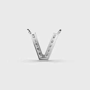 Pendentif diamant « V » Victorious, bijoux fins unisexes pour enfants, plaqué or blanc, idéal pour les fêtes et comme cadeau d'anniversaire - Product Image 5