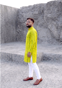 Kurta de Seda Bordada para Hombre, Estilo Tradicional Indio y Pakistaní, Patrón Geométrico, Corte Regular, para Bodas y Fiestas - Product Image 3