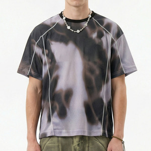 เสื้อยืดตาข่ายผู้ชายลายเมฆควันแบบนามธรรม ย้อมสีแบบไท-ได ผลิตในปากีสถาน คุณภาพสูง แขนปกติ เป็นมิตรกับสิ่งแวดล้อม - Product Image 1