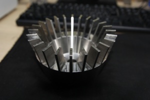 Productos de metal de precisión de alta calidad Servicios de fresado y torneado de mecanizado CNC que incluyen electroerosión por hilo para acero inoxidable - Product Image 3