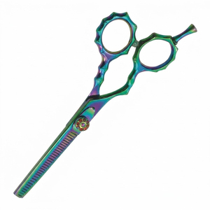 Ciseaux à effiler professionnels en titane de haute qualité, fabriqués au Pakistan, avec poignée texturée, pour salon de coiffure. - Product Image 4