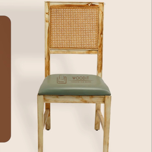 Chaise de salle à manger en bois massif avec dossier en rotin de bonne qualité et assise en cuir, idéale pour les salles à manger et les restaurants, en cannage tressé. - Product Image 1