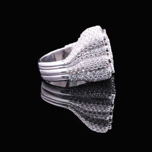 Anillo de compromiso de lujo chapado en plata con moissanita premium DEF de 0.5 quilates - Product Image 5