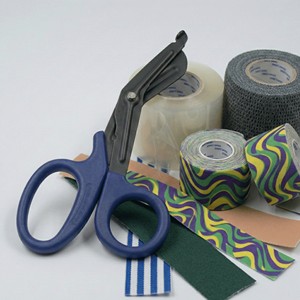 Tijeras Quirúrgicas Manuales de Acero Inoxidable B-Fly con Recubrimiento de Fluoruro, 7.5 Pulgadas, 1.5 mm de Grosor, Superficie Antiadherente, 1 Año de Garantía - Product Image 1