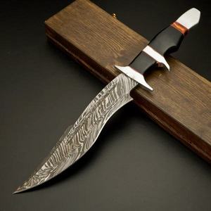 Couteau de chasse Bowie multifonctionnel en acier de Damas forgé à la main, haute durabilité, manche en Micarta, personnalisable OEM/ODM, garantie de 3 ans - Product Image 1