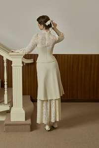 Falda Elegante y Romántica para Mujer, Algodón (exterior) + Encaje Elástico (interior), Conjunto Clásico ATHENA con Blusa de Encaje y Detalles de Encaje de Algodón KS52 - Product Image 2