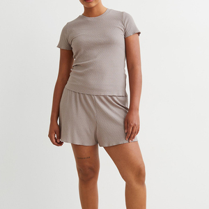 T-shirt d'été décontracté sur mesure pour femme, col rond, manches courtes, coupe ample, imprimé lettres, en polyester/coton - Product Image 2