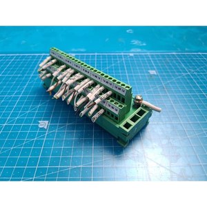 AP Systems KRINT-030A-TB16CH REV:1.0 KRINT-030A-TB16CH Tarjeta de Interfaz de Terminales de 16 Canales Usada Como Nueva, Equipo Semiconductores Legado - Product Image 3