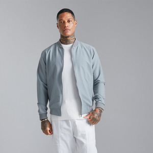 Blouson bomber en PU bleu clair pour homme, col montant, fermeture éclair, style décontracté, coupe classique, couleur unie, vêtement d'automne - Product Image 5