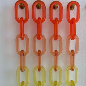 Escultura de Pared de Cadena de Eslabones Acrílicos, Personalizable, Gran Tamaño, Colores Transparentes, Diseño Art Deco Multicolor, Paquete de Varias Piezas Disponible - Product Image 1