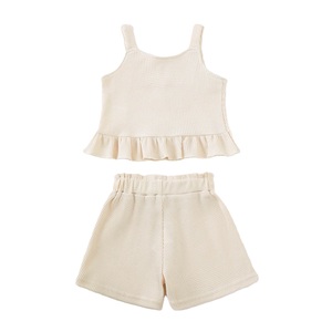 Ensembles de vêtements pour fillettes personnalisés avec logo d'usine, débardeurs côtelés doux d'été avec short à nœud, ensembles décontractés deux pièces pour filles - Product Image 4