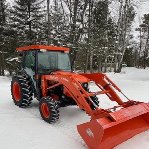 Tractor Kubota con Motor Diésel, Equipo Agrícola Multiusos para Agricultura Moderna - Product Image 2