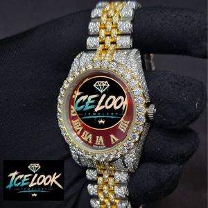 นาฬิกาข้อมือสุดหรู Ice Look ขนาด 43 มม. ระบบควอตซ์ ตัวเรือนสแตนเลส ฝังเพชร สายสองสี หน้าปัดตัวเลขโรมัน - Product Image 2