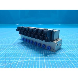 Vanne solénoïde 5 ports SMC VJ514MY, utilisée comme pièce détachée pour équipement semi-conducteur Legacy - Product Image 2