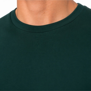 Ensemble décontracté pour homme : T-shirt uni personnalisé et short cargo – Tenue d'été deux pièces confortable et sportive - Product Image 4